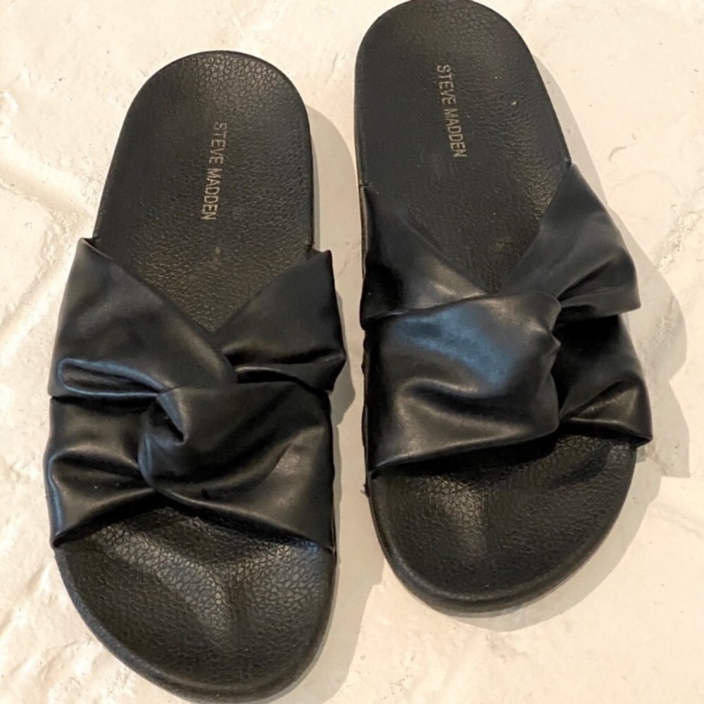 vegan leather Steve Madden slides 9